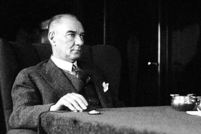 Ulu Önder Atatürk'ün Biyografisi