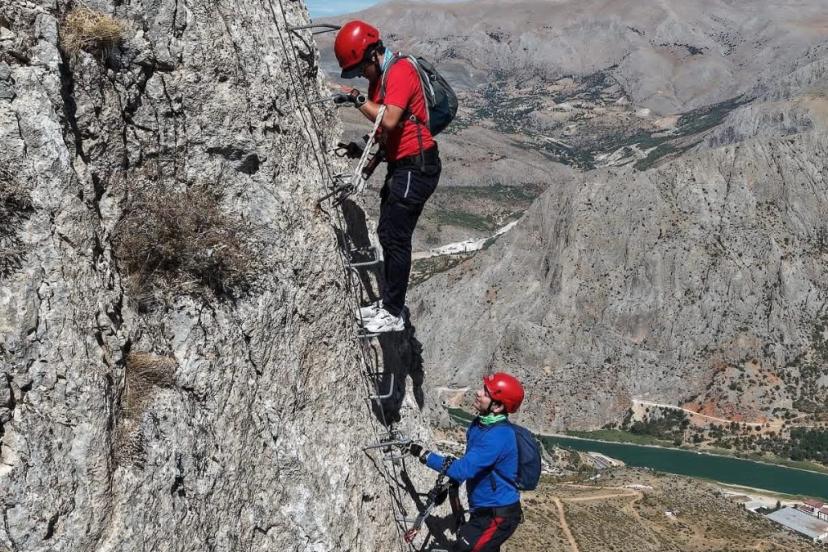 Erzincan'da “Cennete Açılan Kapı” adrenalin tutkunlarını bekliyor