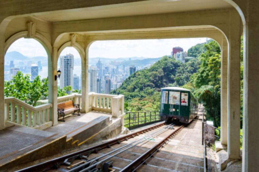 Mimari güzelliklerin ortasında bir yolculuk: Dünyanın en etkileyici füniküler hatları