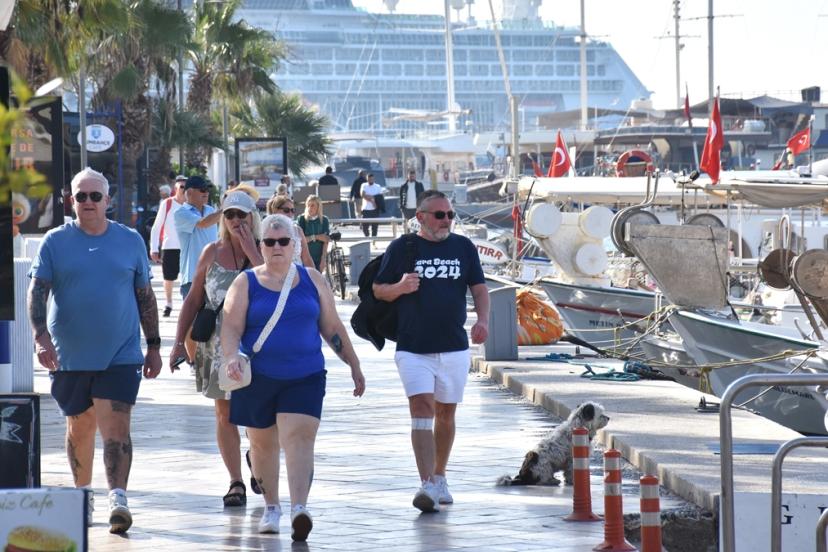 Bodrum'a kruvaziyer turizmi doludizgin devam ediyor