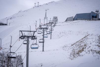 Palandöken sezonu açıyor: Biriktirilen karlar ve suni karlama ile pistler hazır