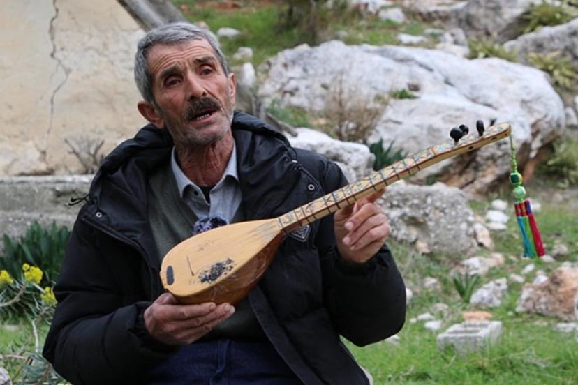 'Yaşayan İnsan Hazinesi' Osman Kırca: Cura bir kültür taşıyıcısı