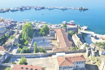 Sinop’ta zaman, deniz ve duvarlar arasında