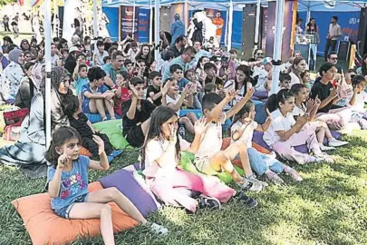 Van Kültür Yolu Festivali'nde renkli başlangıç
