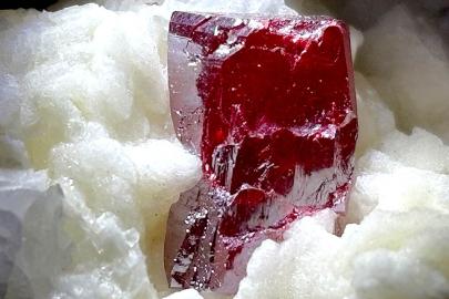 Kırmızı Civa Tedavisi ile Ömür Boyu Gençlik Günlerimizdeki Gücünüze Sahip Olacaksınız İddiası Gündemde
